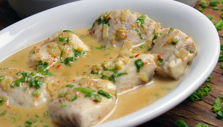 Peixe a moda Thai